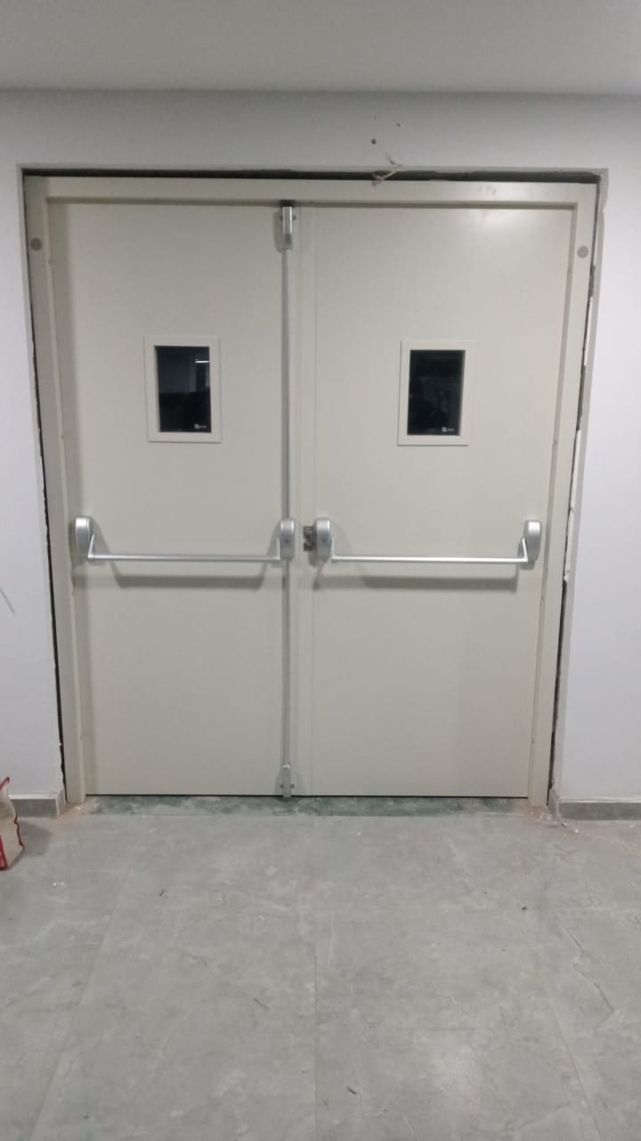 VS Steel Fire Doors
(VSPS120PC) Prevents the Spread of Fire